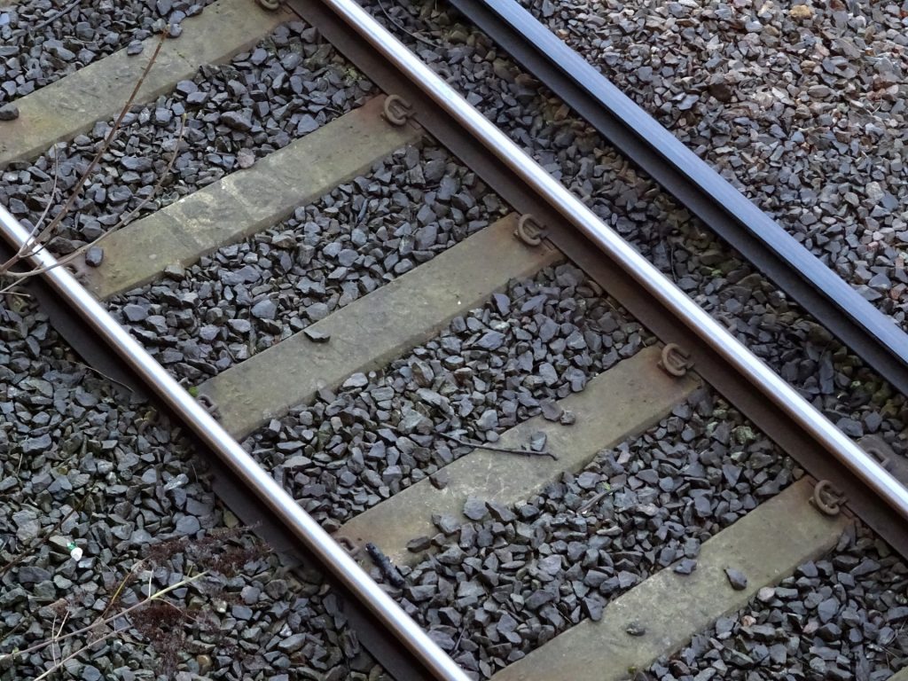 railway-train-tracks